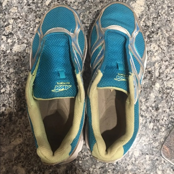 Colorful Avia shoes size 8W - Picture 5 of 7